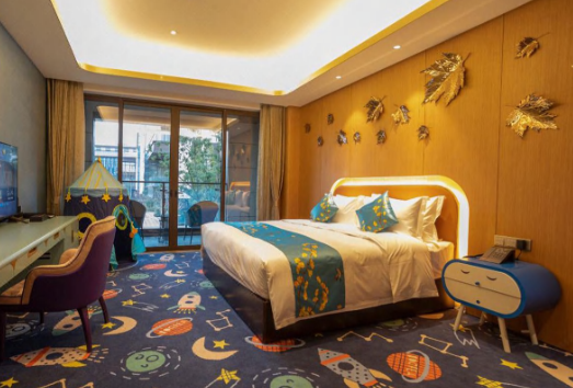 Family Resort Room